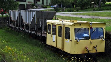 2013.06.23 Motorwagen KL X 625 901 im Bahnhof Litschau